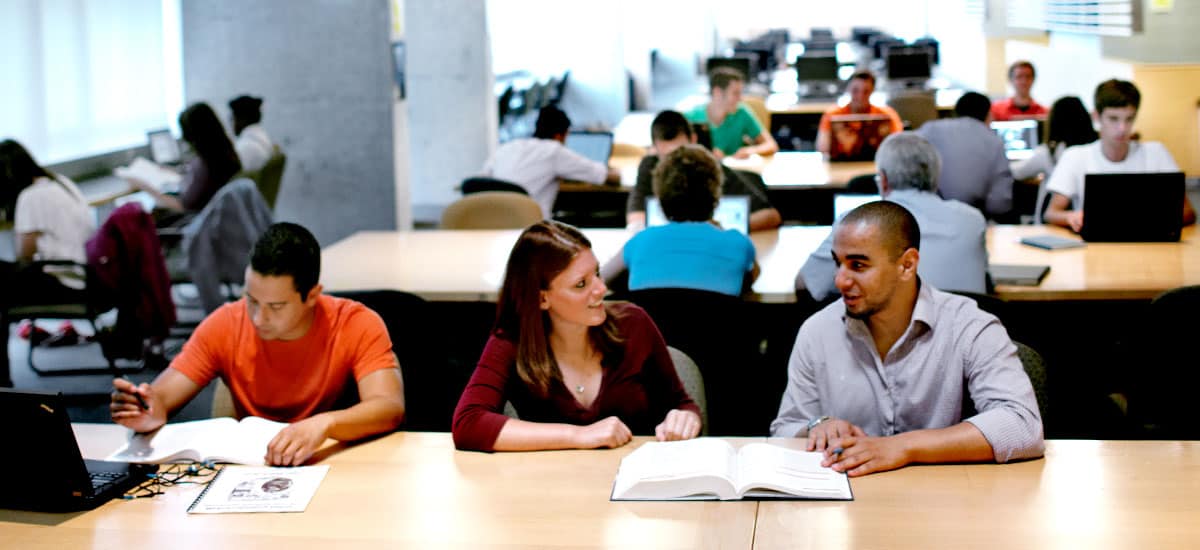Queen Elizabeth Ii Diamond Jubilee Master Scholarships for Commonwealth Countries in Canada, 2017