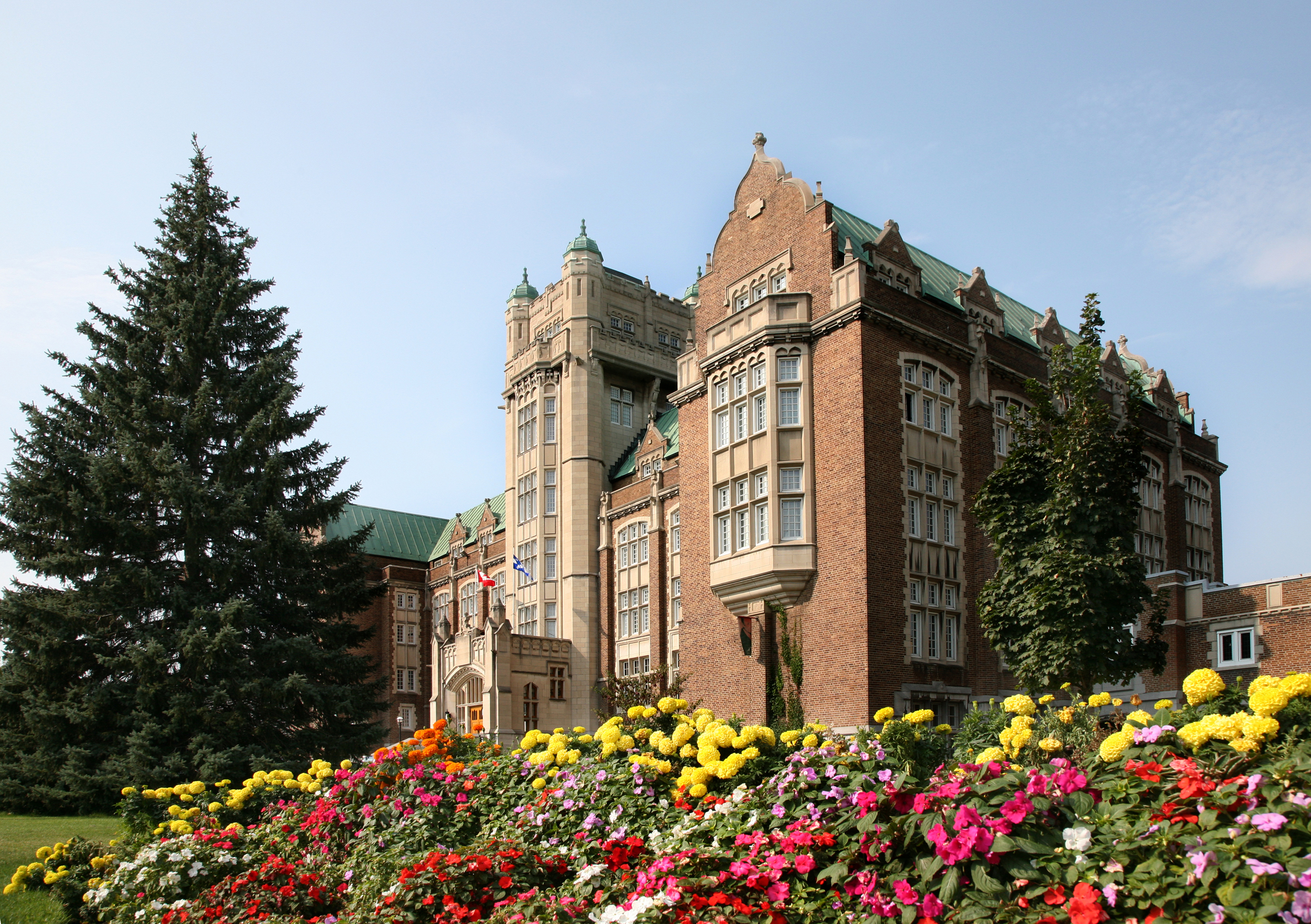 Concordia University, Undergraduate Entrance Bursary in Canada, 2018