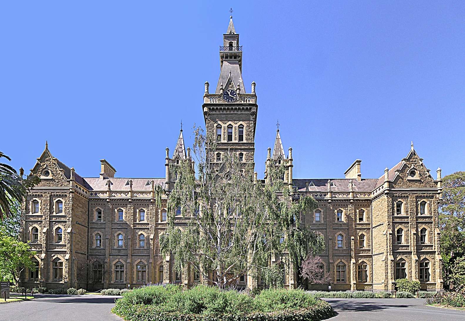 University of Melbourne International Scholarship in Australia