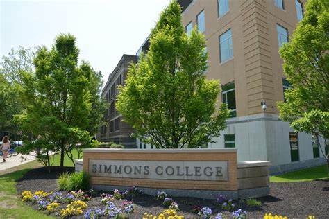 Kotzen Scholarships at Simmons University in US, 2019