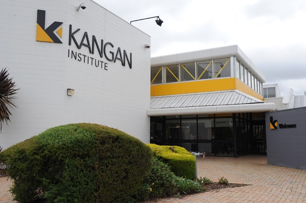 Kangan Institute Hume Multiversity Tertiary Scholarship Program, Australia 2022-23