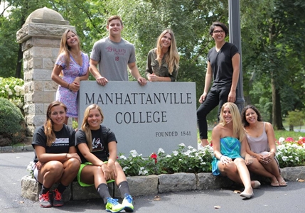  Manhattanville College Freshman Merit Dean&#039;s Award, USA 2022-23 