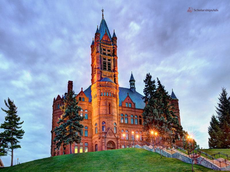  Syracuse University - Merit-based College of Law international awards in USA 