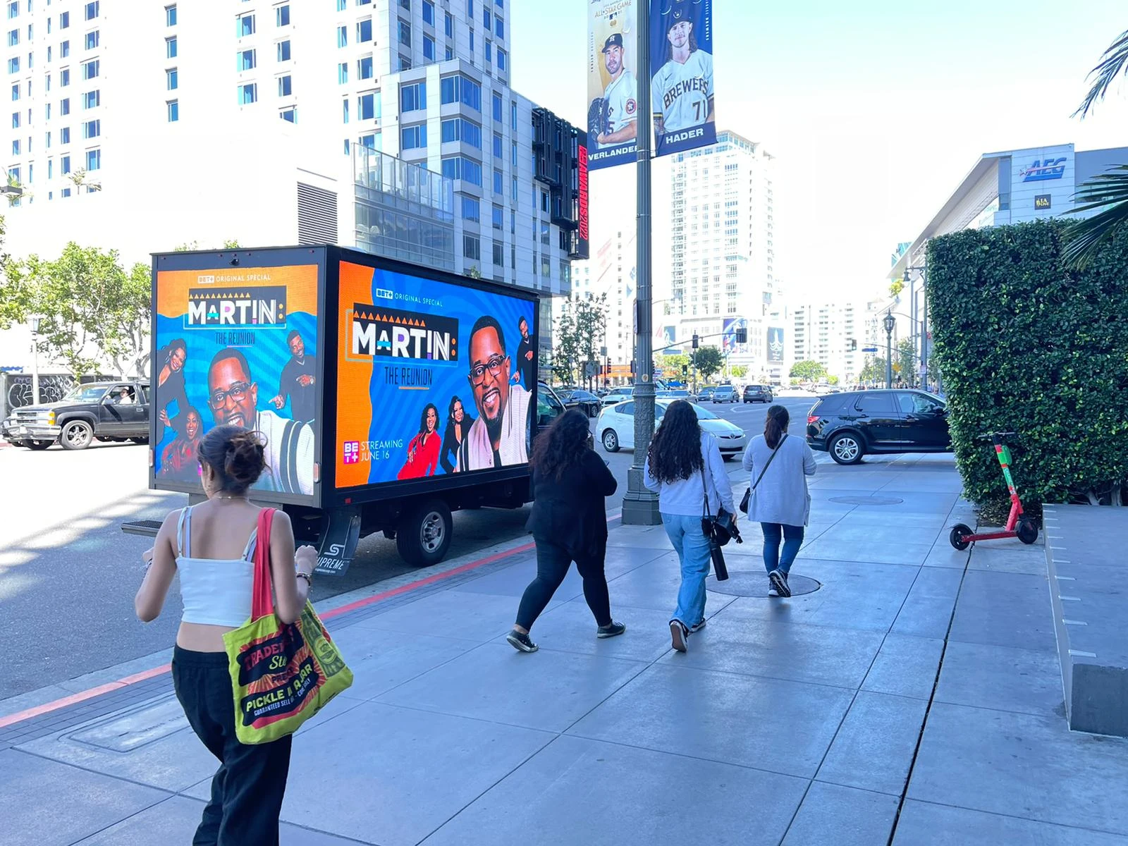 Why Mobile Billboard Advertising Drives Big Results in Los Angeles