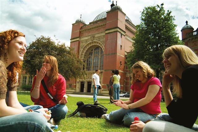 Bellerbys Undergraduate Outstanding Achievement Scholarship at University of Birmingham in UK, 2017